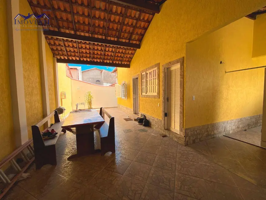 Foto 5 de Casa com 4 quartos para alugar, 204m2 em Jardim Atlântico Oeste (Itaipuaçu), Marica - RJ