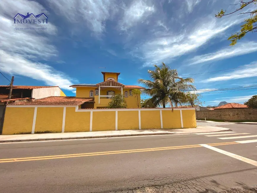 Foto 2 de Casa com 4 quartos para alugar, 204m2 em Jardim Atlântico Oeste (Itaipuaçu), Marica - RJ