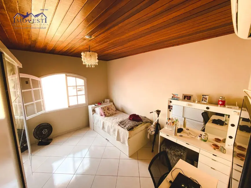 Foto 21 de Casa com 4 quartos para alugar, 204m2 em Jardim Atlântico Oeste (Itaipuaçu), Marica - RJ