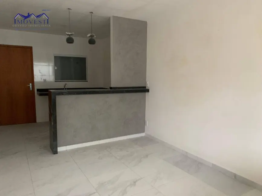 Apartamento com 1 quarto para alugar, 57m2 em Itapeba, Marica - RJ - imagem 3 Foto 3 de Apartamento com 1 quarto para alugar, 57m2 em Itapeba, Marica - RJ