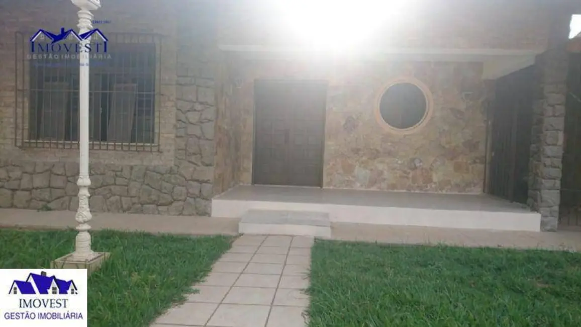 Foto 2 de Casa com 3 quartos à venda, 115m2 em Centro, Marica - RJ