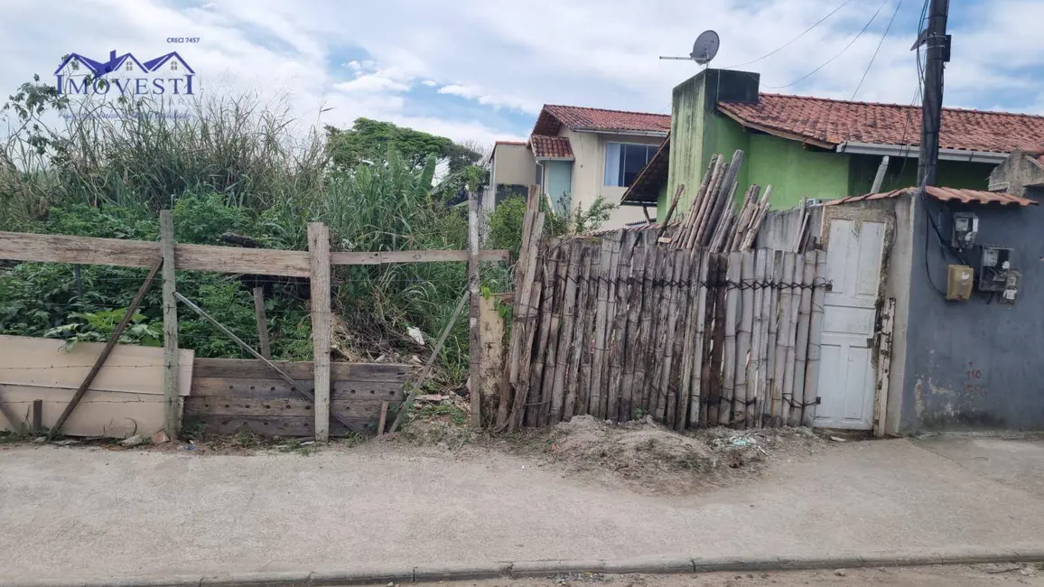 Foto 1 de Terreno / Lote à venda, 450m2 em Marica - RJ