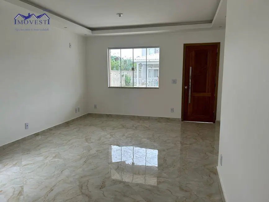 Foto 2 de Casa de Condomínio com 3 quartos à venda, 108m2 em Pindobas, Marica - RJ