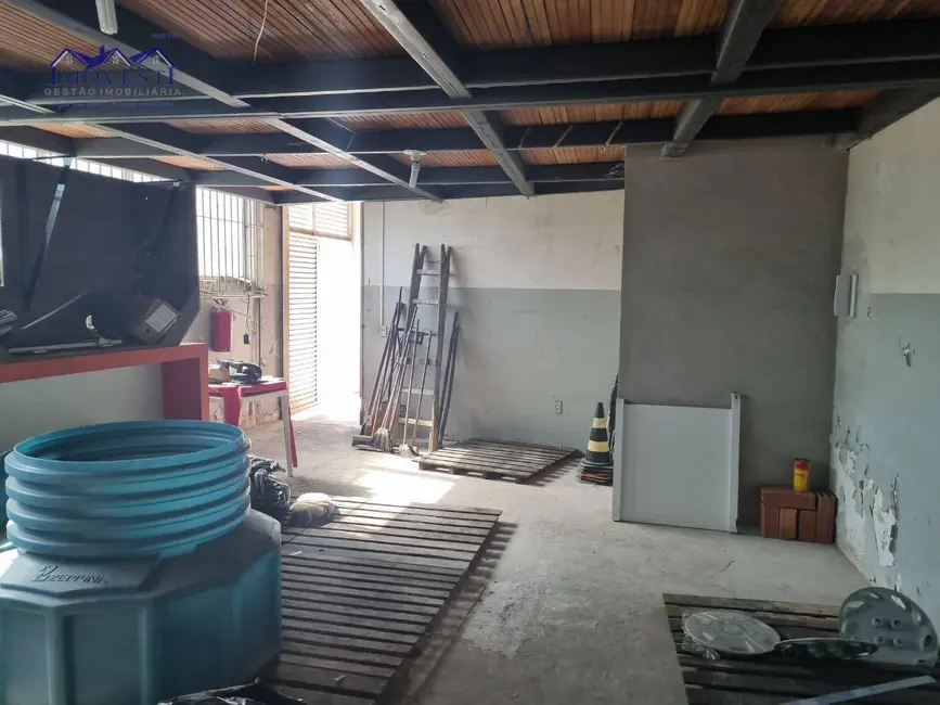 Loja para alugar, 110m2 em Centro, Marica - RJ - imagem 6 Foto 6 de Loja para alugar, 110m2 em Centro, Marica - RJ