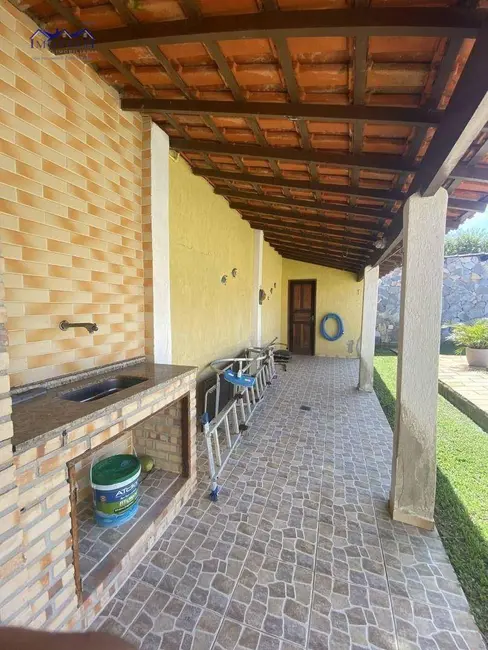 Foto 2 de Casa com 4 quartos à venda, 98m2 em Marica - RJ