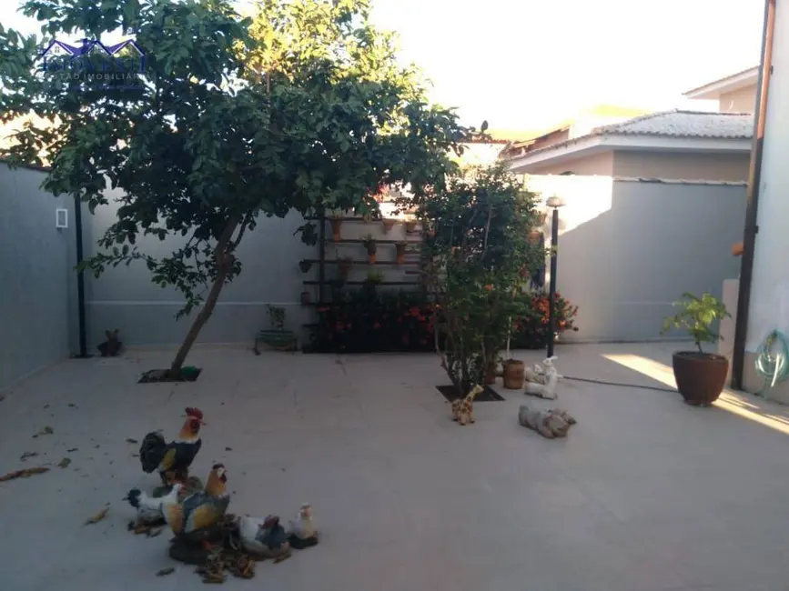 Casa de Condomínio com 3 quartos à venda, 254m2 em Flamengo, Marica - RJ - imagem 3 Foto 3 de Casa de Condomínio com 3 quartos à venda, 254m2 em Flamengo, Marica - RJ