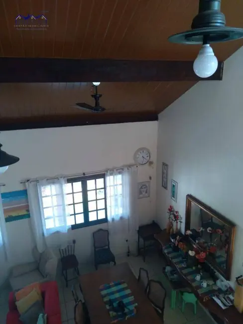 Casa de Condomínio com 3 quartos à venda, 254m2 em Flamengo, Marica - RJ - imagem 2 Foto 2 de Casa de Condomínio com 3 quartos à venda, 254m2 em Flamengo, Marica - RJ