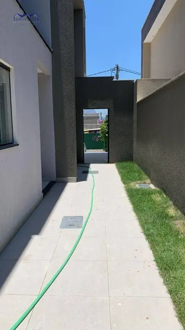 Foto 5 de Casa de Condomínio com 3 quartos à venda, 370m2 em Marica - RJ