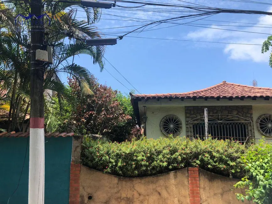 Foto 4 de Casa com 4 quartos para alugar, 460m2 em Centro, Marica - RJ