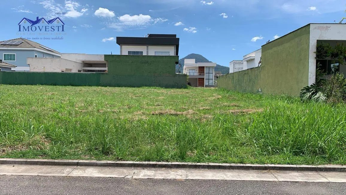 Foto 1 de Terreno / Lote à venda, 480m2 em Marica - RJ