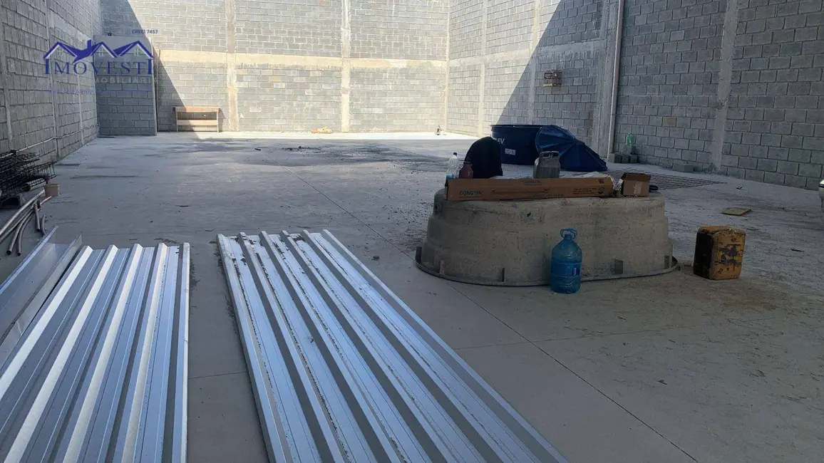 Armazém / Galpão para alugar, 360m2 em Centro, Marica - RJ - imagem 5 Foto 5 de Armazém / Galpão para alugar, 360m2 em Centro, Marica - RJ