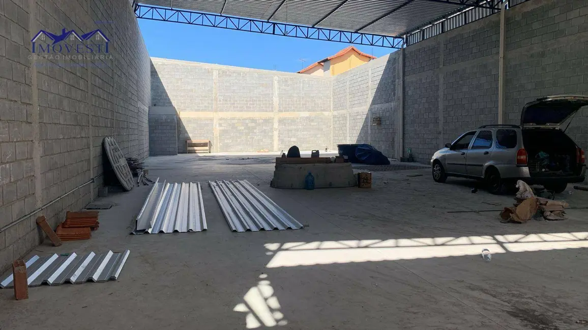 Armazém / Galpão para alugar, 360m2 em Centro, Marica - RJ - imagem 4 Foto 4 de Armazém / Galpão para alugar, 360m2 em Centro, Marica - RJ