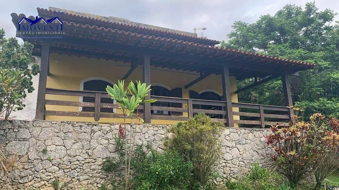Foto 1 de Casa com 3 quartos para alugar, 200m2 em Ponta Grossa, Marica - RJ