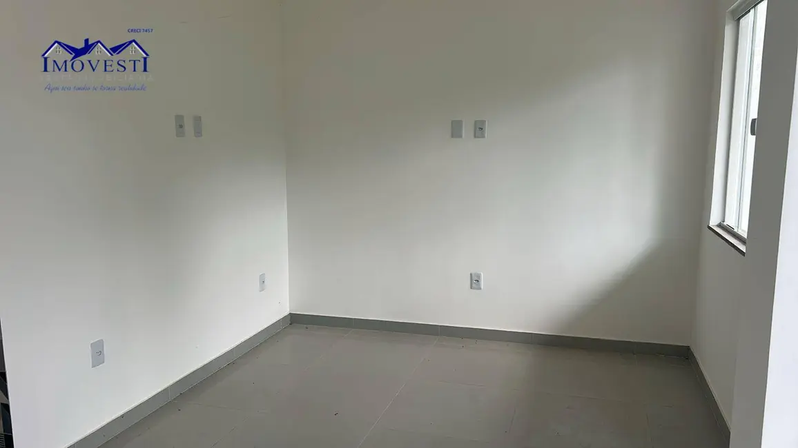 Foto 4 de Casa com 2 quartos à venda, 78m2 em Vale da Figueira (Ponta Negra), Marica - RJ
