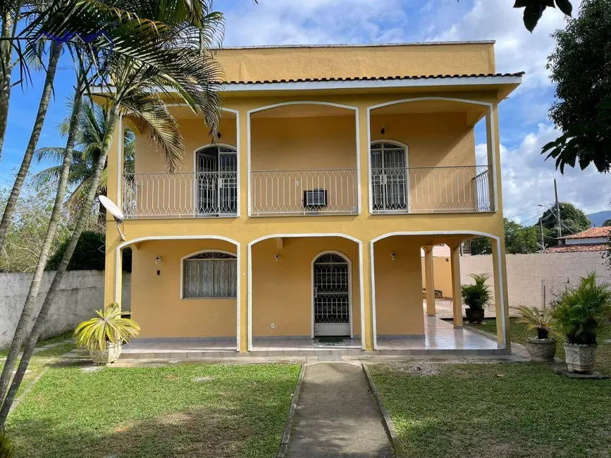 Foto 1 de Casa com 4 quartos à venda, 560m2 em Centro, Marica - RJ