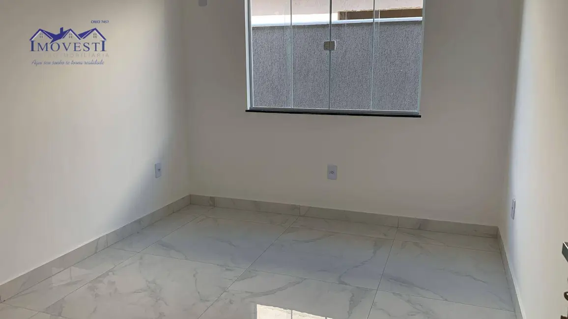 Foto 2 de Casa com 3 quartos à venda, 219m2 em Marica - RJ