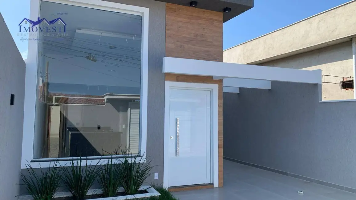 Foto 1 de Casa com 3 quartos à venda, 219m2 em Marica - RJ