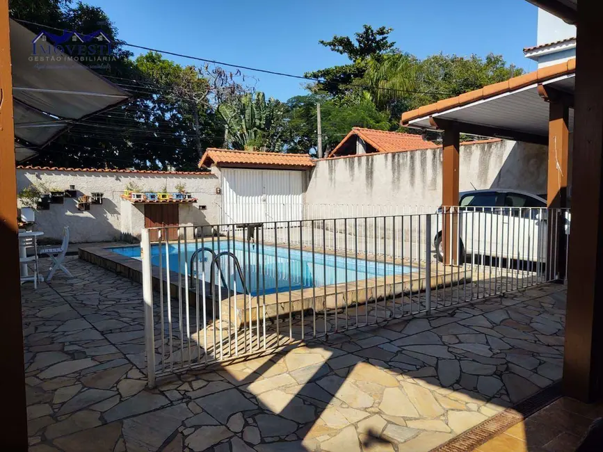 Casa com 3 quartos à venda, 360m2 em Centro, Marica - RJ - imagem 7 Foto 7 de Casa com 3 quartos à venda, 360m2 em Centro, Marica - RJ