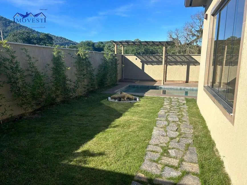 Foto 9 de Casa de Condomínio com 3 quartos à venda, 210m2 em Pilar, Marica - RJ