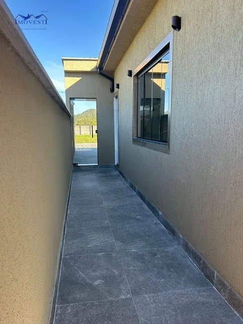 Foto 3 de Casa de Condomínio com 3 quartos à venda, 210m2 em Pilar, Marica - RJ