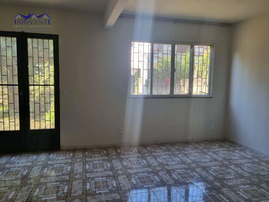 Foto 3 de Casa com 4 quartos para alugar, 574m2 em Mumbuca, Marica - RJ