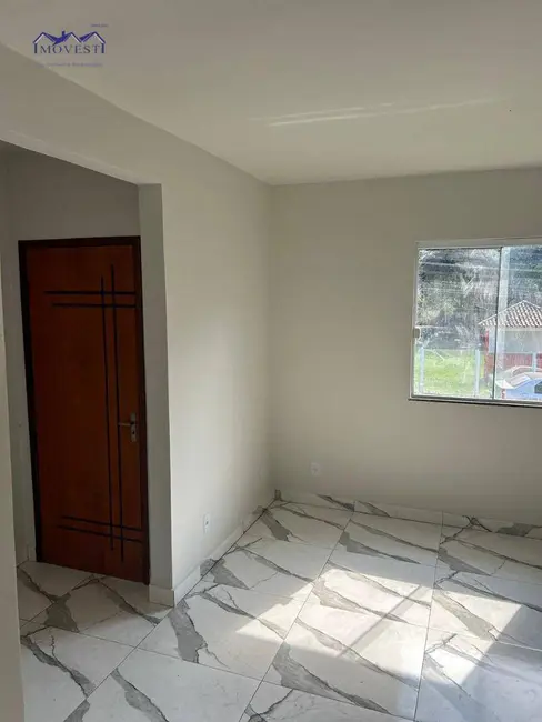 Foto 2 de Casa com 2 quartos à venda, 75m2 em Jacaroá, Marica - RJ