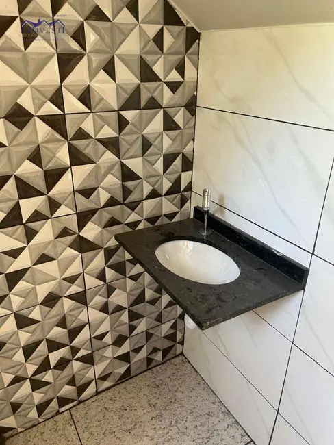 Foto 6 de Casa com 2 quartos à venda, 75m2 em Jacaroá, Marica - RJ