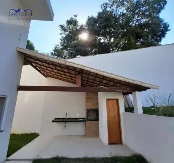 Foto 2 de Casa com 3 quartos à venda, 160m2 em Marica - RJ