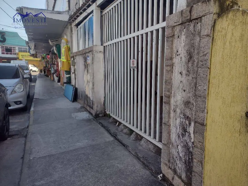 Foto 6 de Casa com 4 quartos para alugar, 208m2 em Centro, Marica - RJ