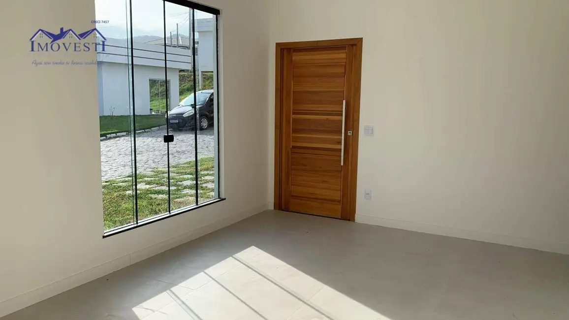Foto 3 de Casa de Condomínio com 2 quartos à venda, 99m2 em Pindobas, Marica - RJ