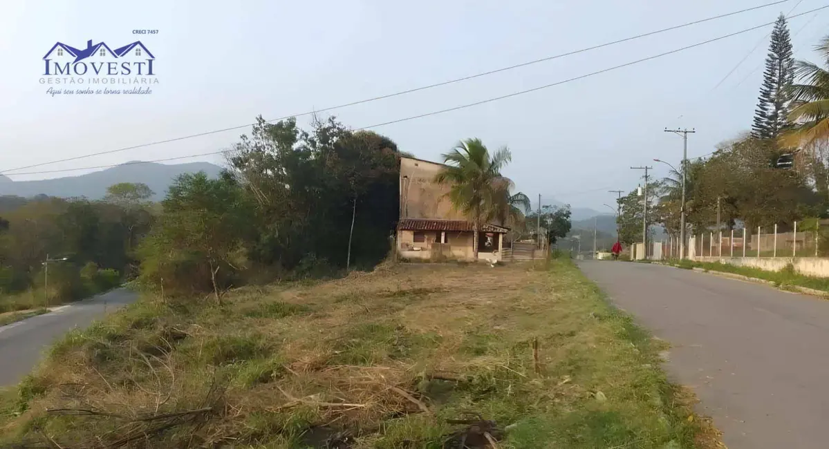 Foto 1 de Terreno / Lote à venda, 537m2 em Marica - RJ