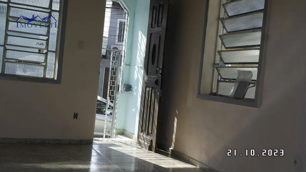 Casa com 2 quartos à venda, 70m2 em São Domingos, Niteroi - RJ - imagem 5 Foto 5 de Casa com 2 quartos à venda, 70m2 em São Domingos, Niteroi - RJ