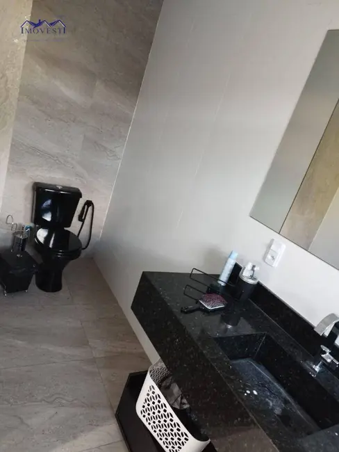 Foto 9 de Casa de Condomínio com 3 quartos à venda, 360m2 em Marica - RJ