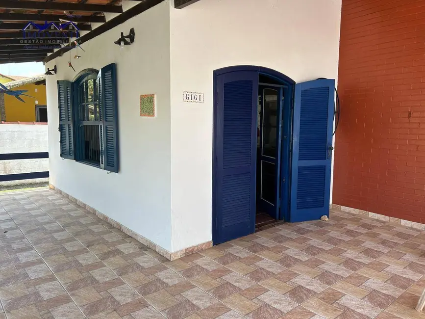 Foto 3 de Casa com 2 quartos à venda, 480m2 em Marica - RJ