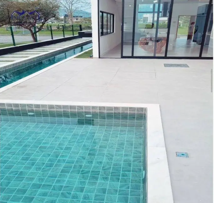 Foto 7 de Casa com 3 quartos à venda, 411m2 em Marica - RJ