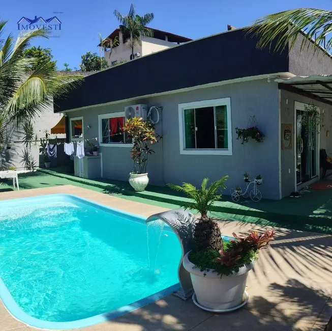 Foto 3 de Casa com 2 quartos à venda, 512m2 em Jacaroá, Marica - RJ