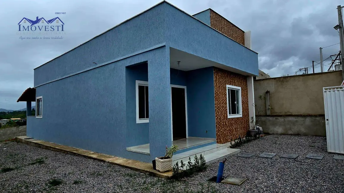 Foto 6 de Casa com 2 quartos à venda, 360m2 em Jacaroá, Marica - RJ