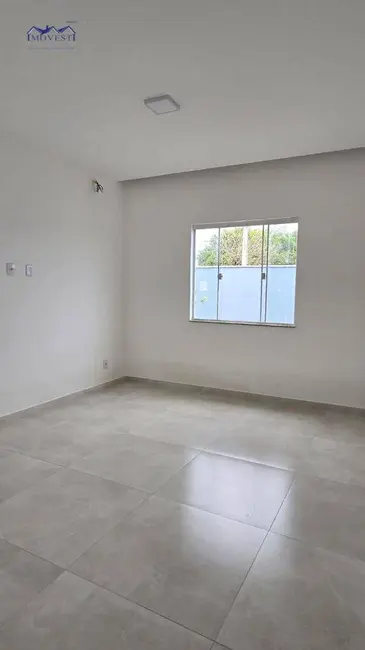 Foto 3 de Casa com 2 quartos à venda, 360m2 em Jacaroá, Marica - RJ
