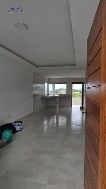 Foto 9 de Casa com 2 quartos à venda, 360m2 em Jacaroá, Marica - RJ