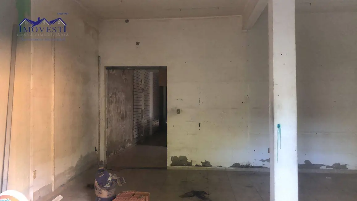 Loja para alugar, 160m2 em Centro, Marica - RJ - imagem 3 Foto 3 de Loja para alugar, 160m2 em Centro, Marica - RJ