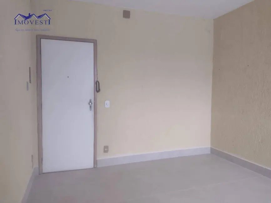 Loja para alugar, 16m2 em Centro, Marica - RJ - imagem 3 Foto 3 de Loja para alugar, 16m2 em Centro, Marica - RJ