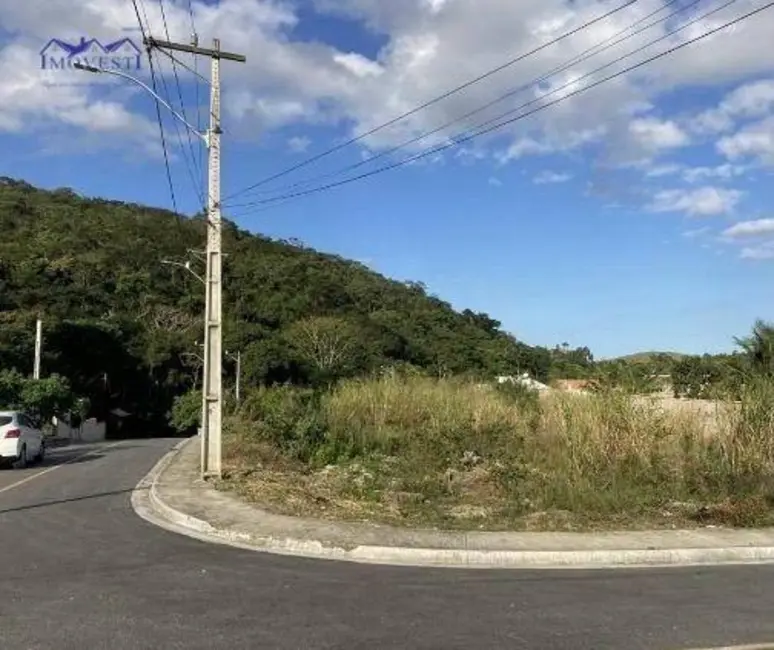 Foto 1 de Terreno / Lote à venda, 610m2 em Saquarema - RJ