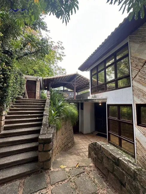 Foto 4 de Casa com 7 quartos à venda, 3000m2 em Centro, Marica - RJ