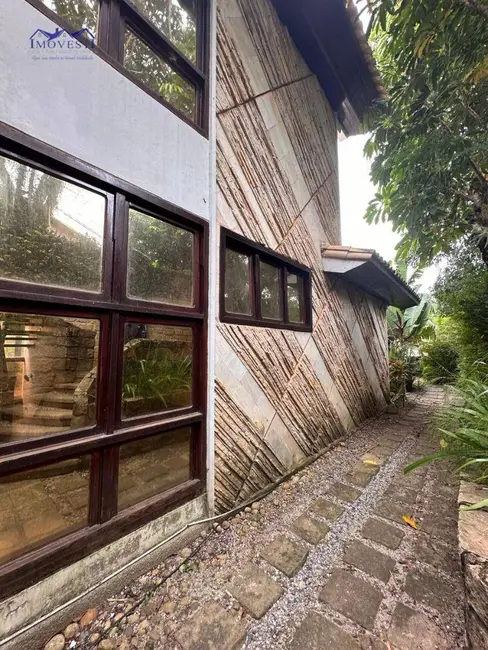 Foto 3 de Casa com 7 quartos à venda, 3000m2 em Centro, Marica - RJ