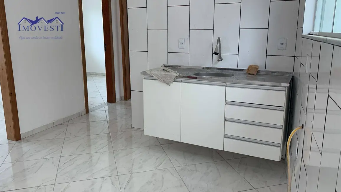 Foto 2 de Apartamento com 2 quartos para alugar, 40m2 em Araçatiba, Marica - RJ