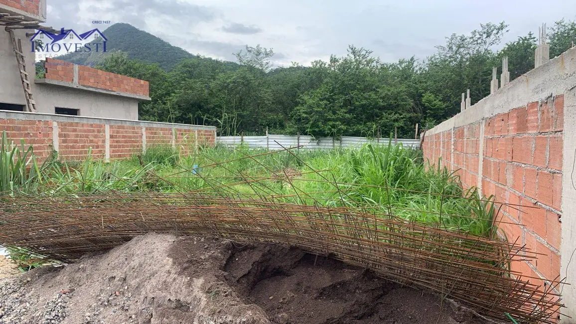 Foto 2 de Terreno / Lote à venda, 387m2 em Ubatiba, Marica - RJ