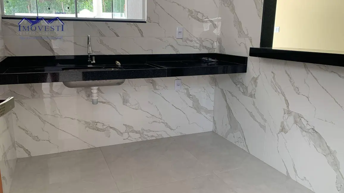 Foto 3 de Casa com 2 quartos à venda, 410m2 em Marica - RJ