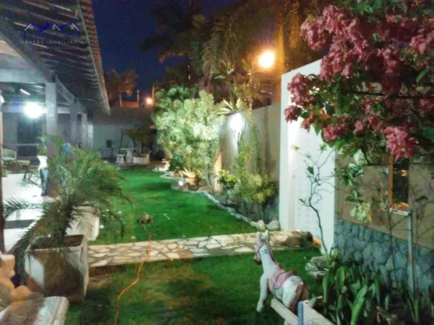 Foto 3 de Casa com 3 quartos à venda, 528m2 em Barra de Maricá, Marica - RJ