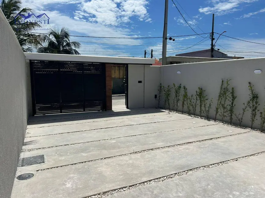 Foto 2 de Casa com 3 quartos à venda, 240m2 em Jardim Atlântico Central (Itaipuaçu), Marica - RJ