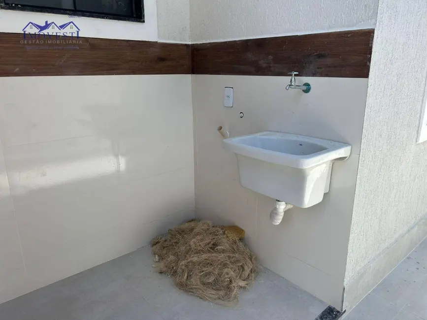 Foto 3 de Casa com 3 quartos à venda, 240m2 em Jardim Atlântico Central (Itaipuaçu), Marica - RJ